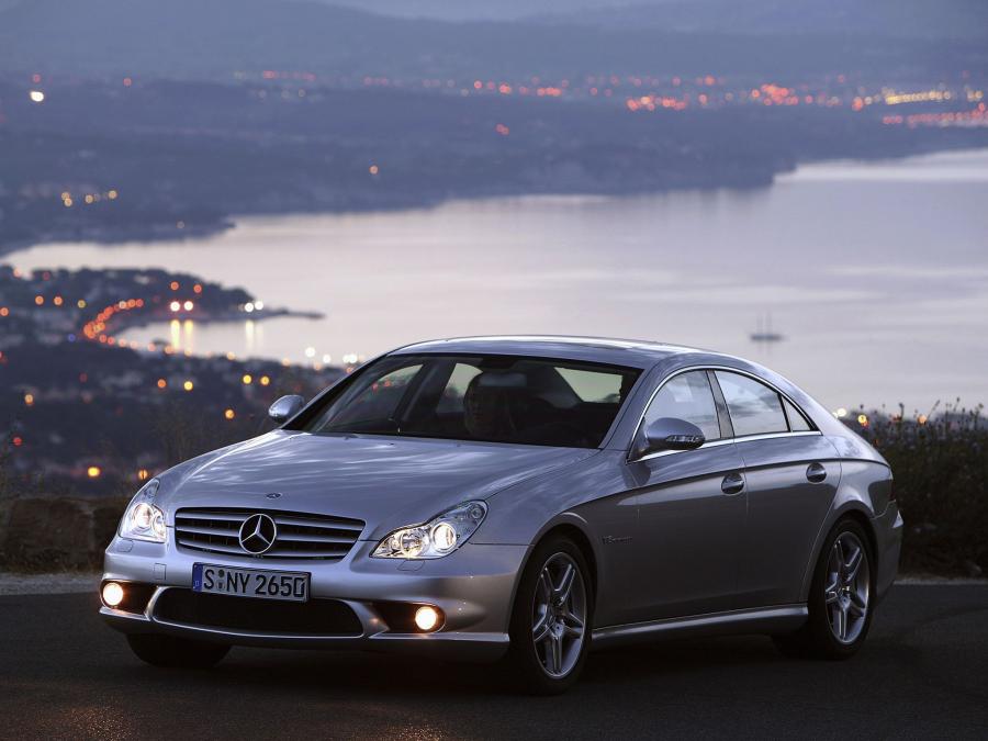  Mercedes-Benz CLS55 AMG 2005 года  (фото 36 из 40)